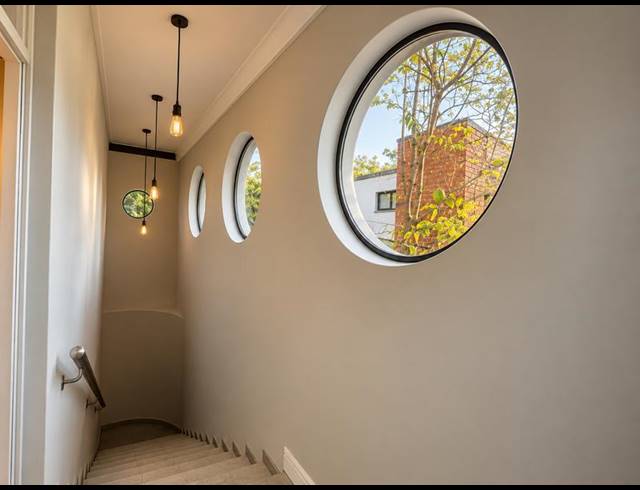 2 BEDROOM PROPERTY TO RENT IN MENLO PARK